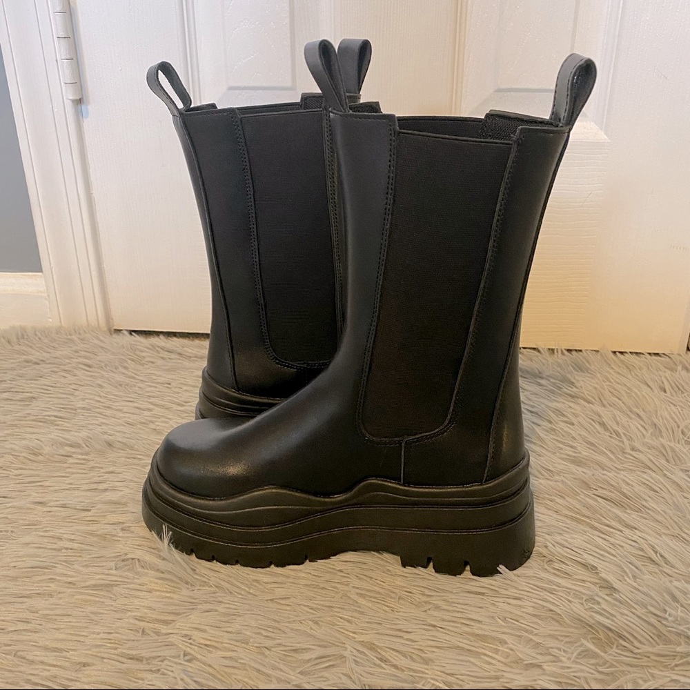 Black Boots